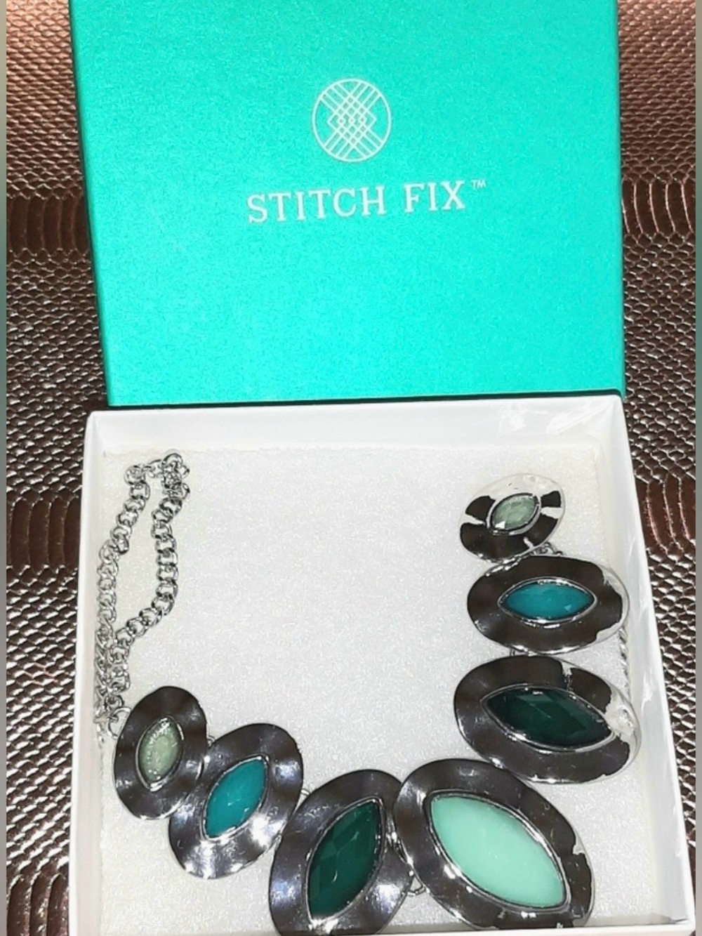 Bancroft Silver & Green Statement Necklace – Turquoise Stone – One Size